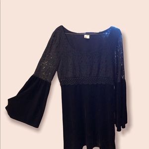 AUW Black Lace and Velvet Bell Sleeve Mini dress